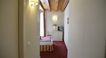 Franciscus Hotel Verona Bagian luar foto